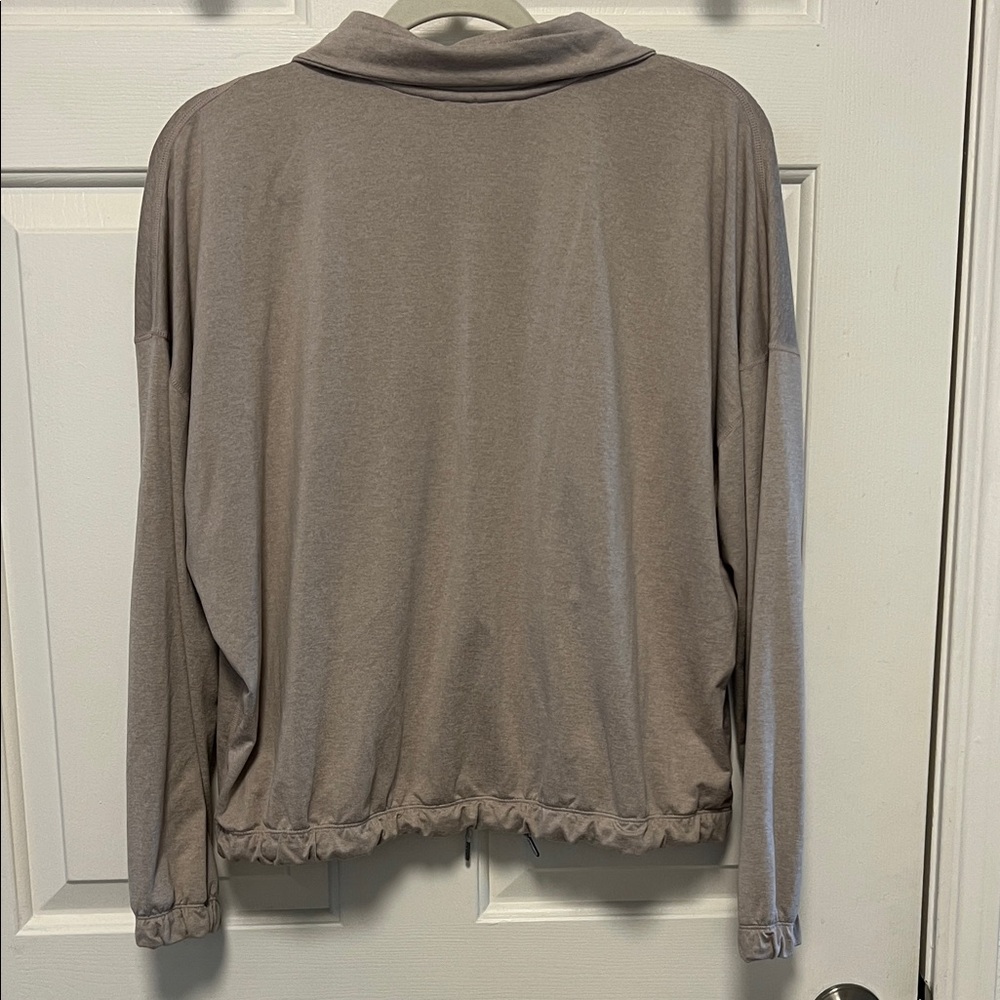 Vuori halo half zip Pullover SZ L in sand - Picture 3 of 9